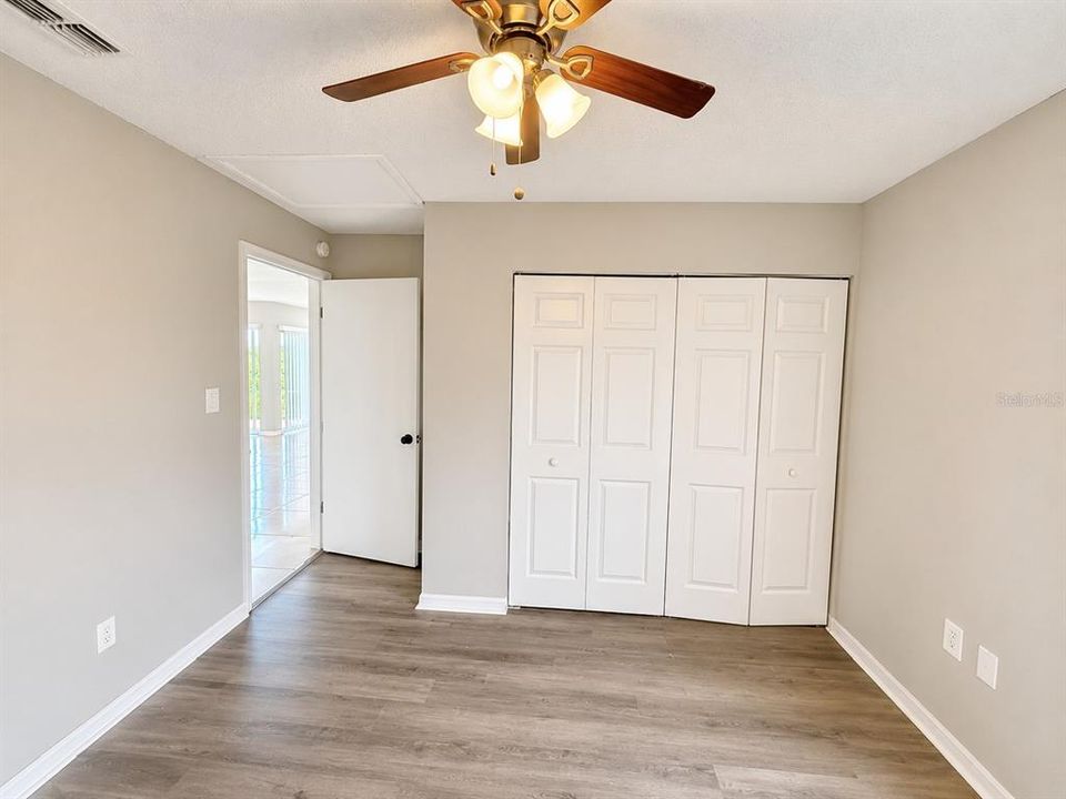 For Sale: $219,900 (3 beds, 2 baths, 1293 Square Feet)