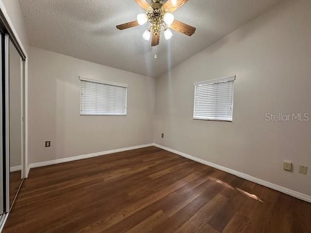 For Rent: $1,400 (2 beds, 1 baths, 812 Square Feet)