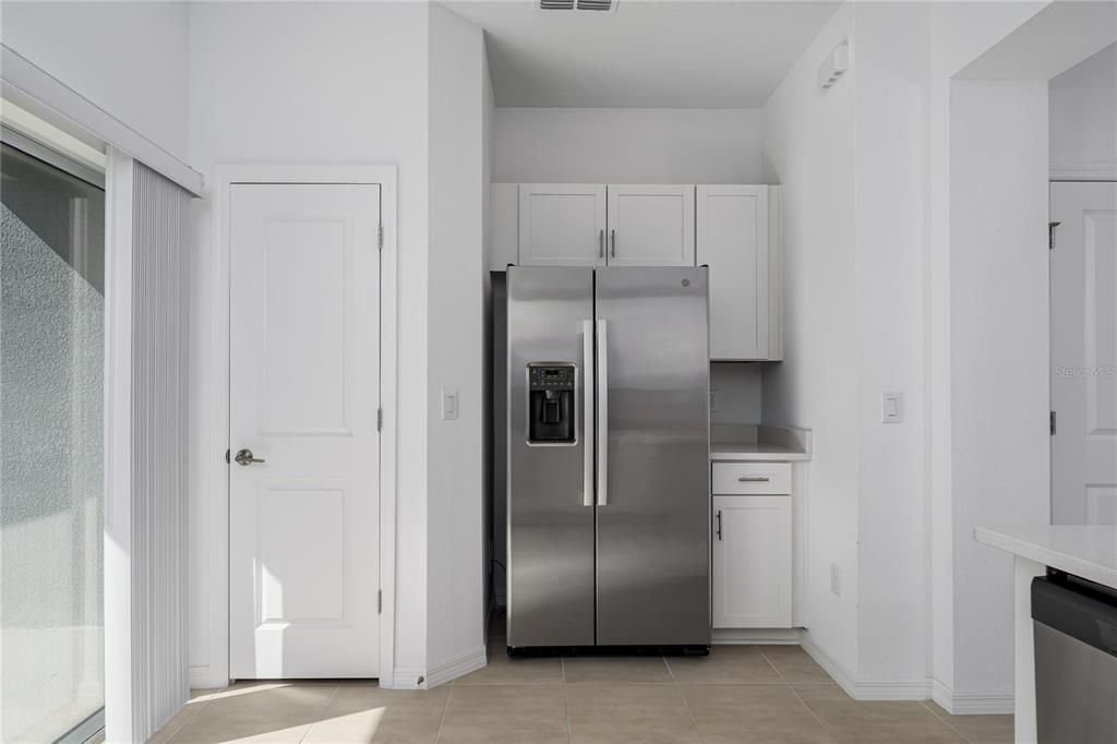 В аренду: $1,950 (2 спален, 2 ванн, 1116 Квадратных фут)
