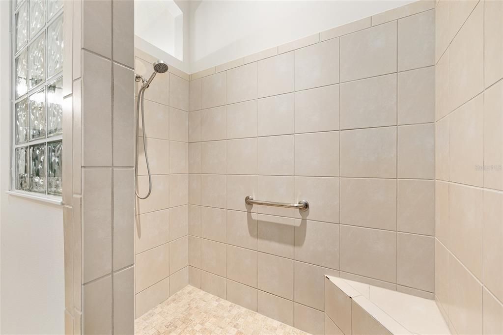 For Sale: $499,900 (3 beds, 2 baths, 1918 Square Feet)
