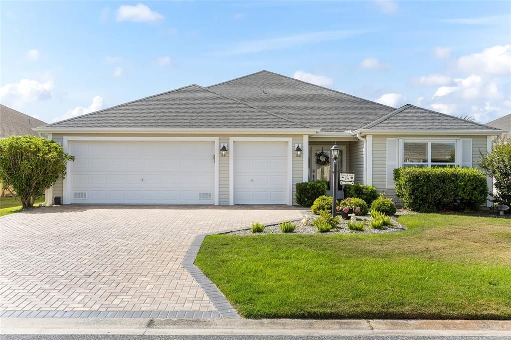For Sale: $499,900 (3 beds, 2 baths, 1918 Square Feet)