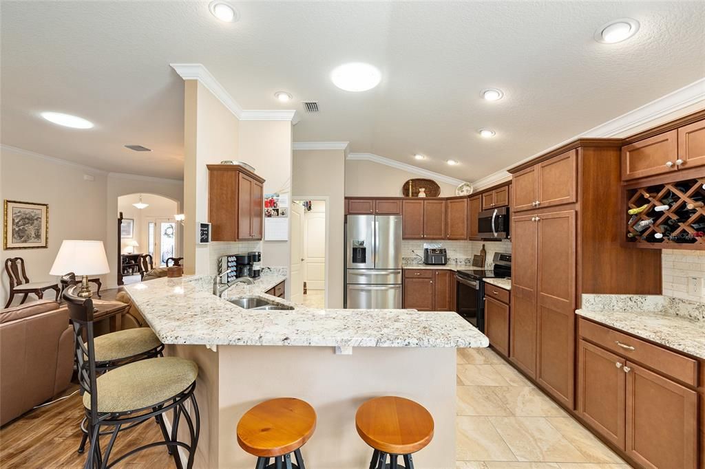 For Sale: $499,900 (3 beds, 2 baths, 1918 Square Feet)