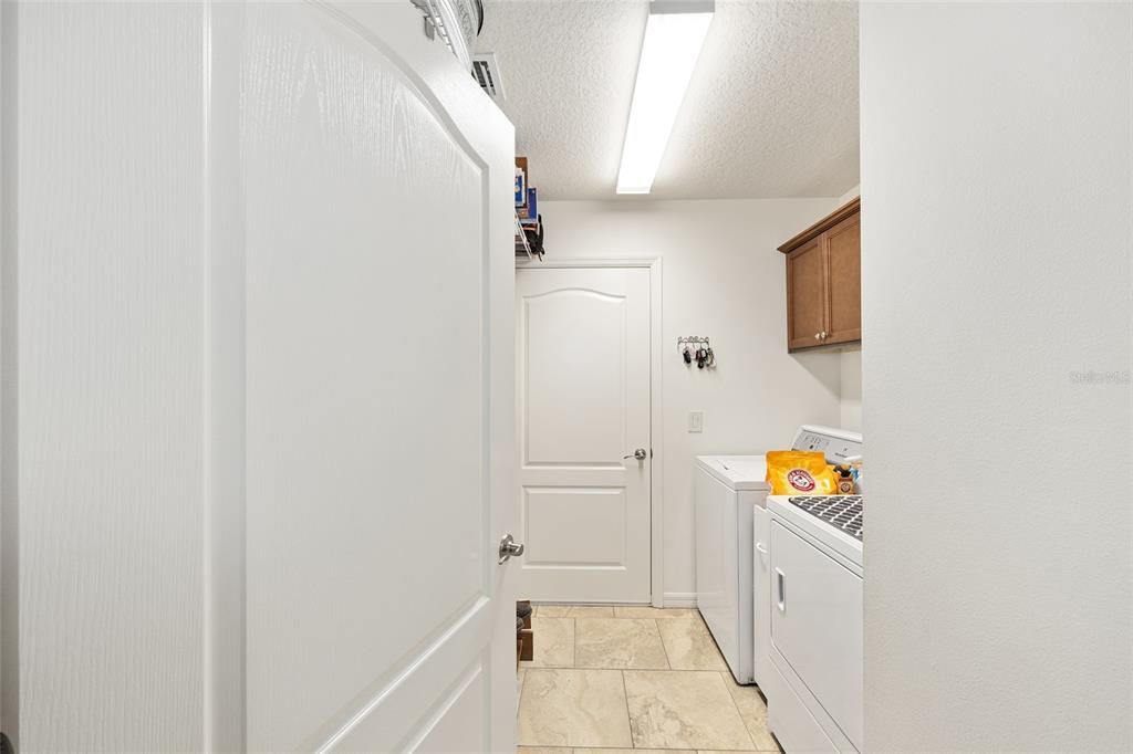 For Sale: $499,900 (3 beds, 2 baths, 1918 Square Feet)