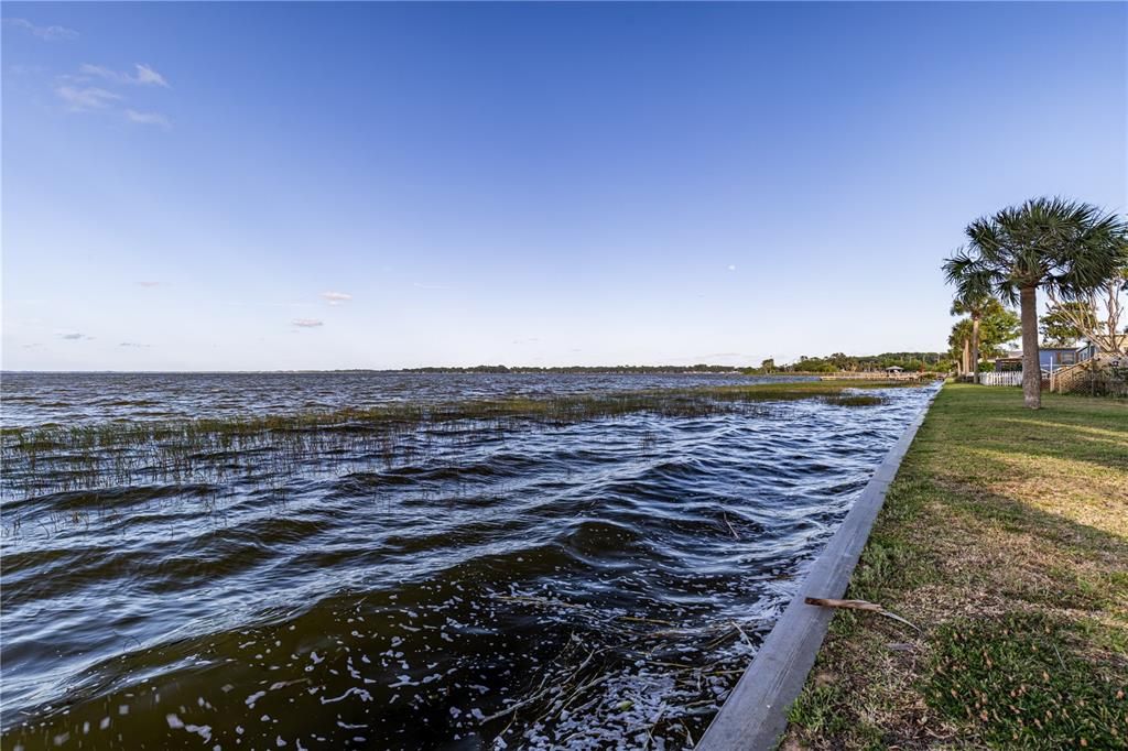 На продажу: $150,000 (2 спален, 1 ванн, 1064 Квадратных фут)