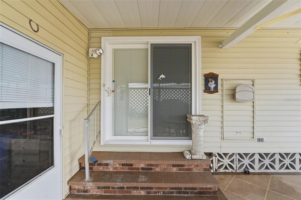 На продажу: $175,000 (2 спален, 2 ванн, 1380 Квадратных фут)