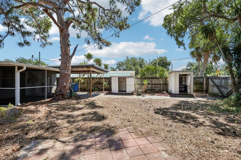 Activo con contrato: $275,000 (2 camas, 1 baños, 1248 Pies cuadrados)