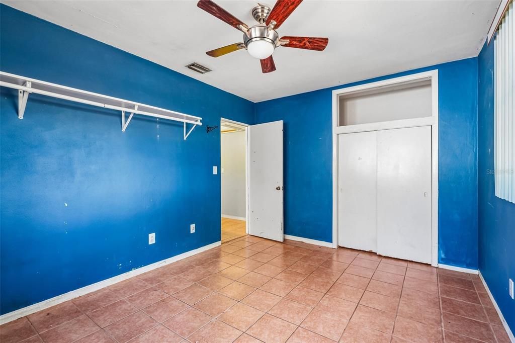 Activo con contrato: $275,000 (2 camas, 1 baños, 1248 Pies cuadrados)
