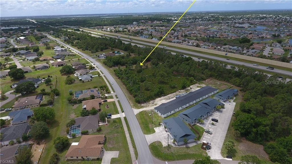 На продажу: $549,500 (2.13 acres)