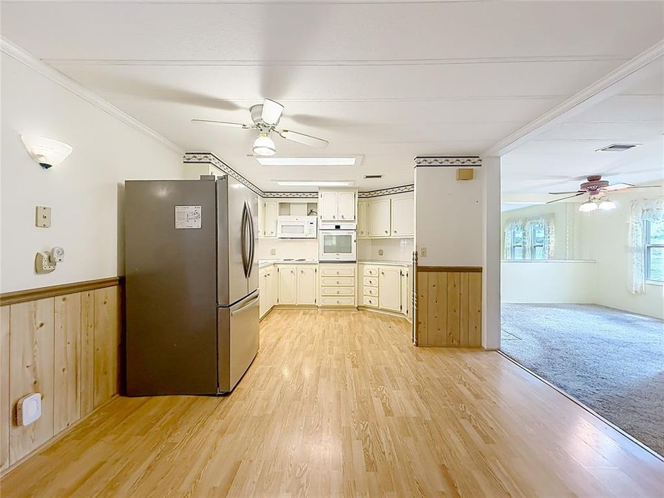 На продажу: $160,000 (2 спален, 2 ванн, 1632 Квадратных фут)