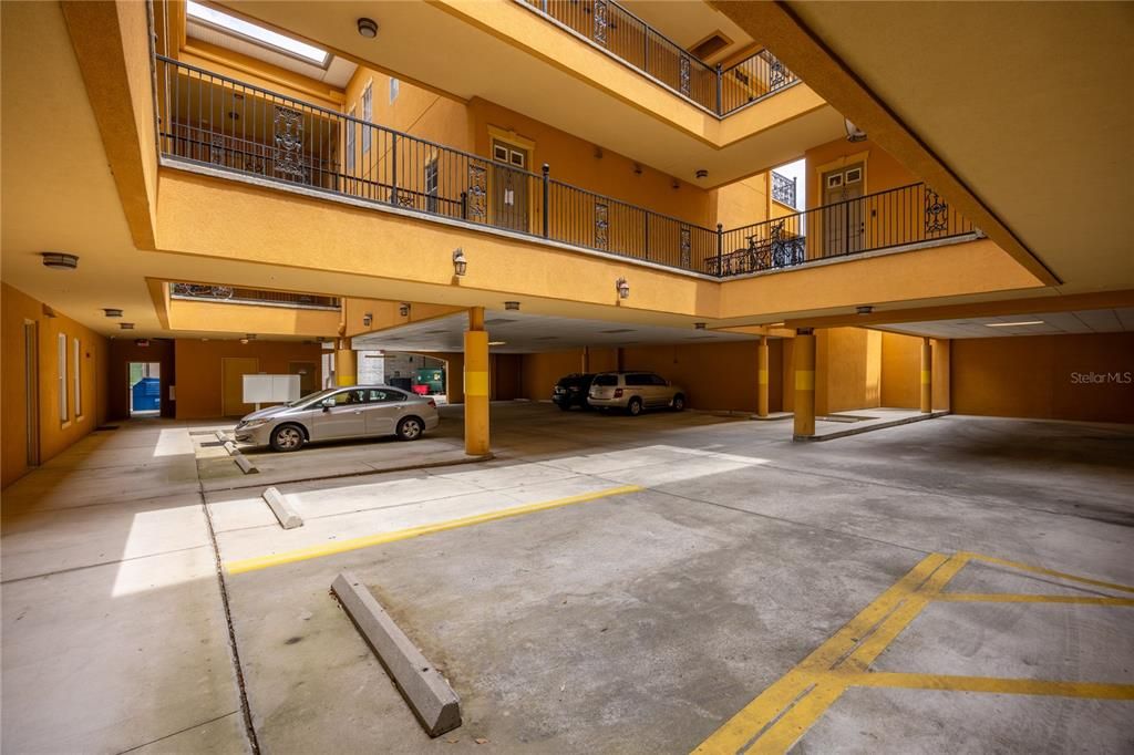 For Sale: $429,000 (2 beds, 2 baths, 1153 Square Feet)