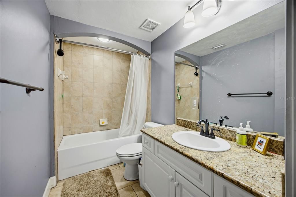 For Sale: $429,000 (2 beds, 2 baths, 1153 Square Feet)