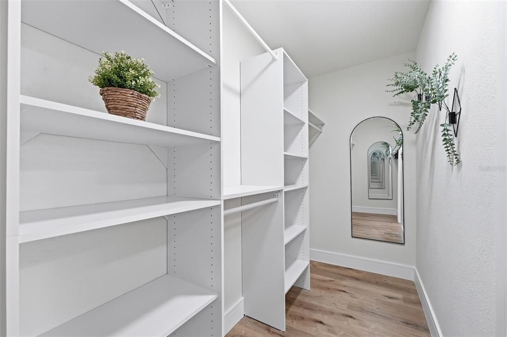 На продажу: $669,900 (5 спален, 3 ванн, 2916 Квадратных фут)