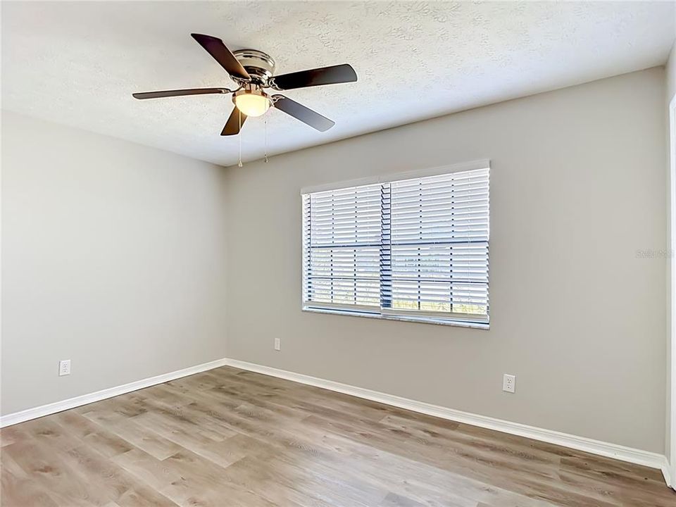 Active With Contract: $342,500 (3 beds, 2 baths, 1224 Square Feet)