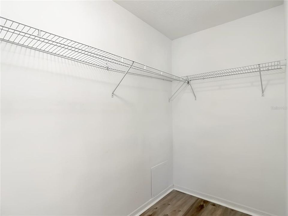 Active With Contract: $342,500 (3 beds, 2 baths, 1224 Square Feet)
