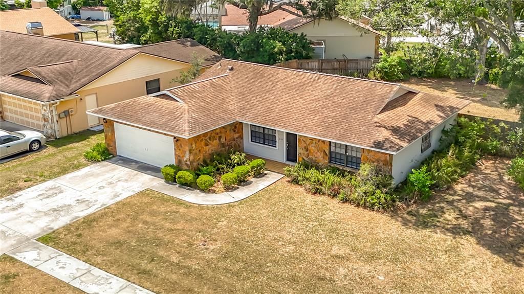 Active With Contract: $342,500 (3 beds, 2 baths, 1224 Square Feet)