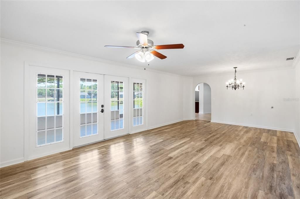 Active With Contract: $320,000 (3 beds, 2 baths, 1914 Square Feet)
