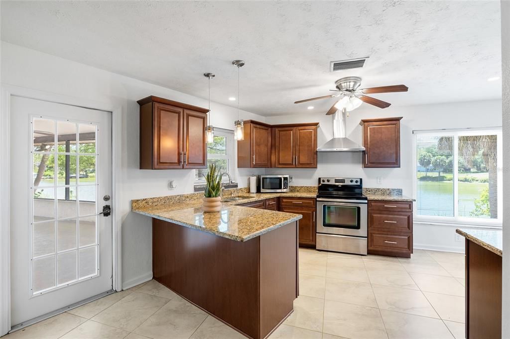 Active With Contract: $320,000 (3 beds, 2 baths, 1914 Square Feet)