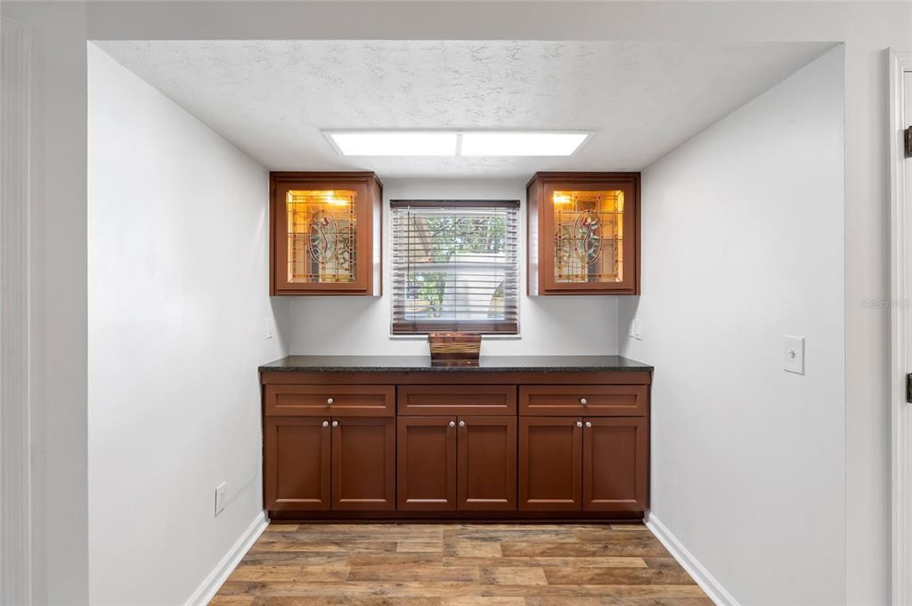 Active With Contract: $320,000 (3 beds, 2 baths, 1914 Square Feet)