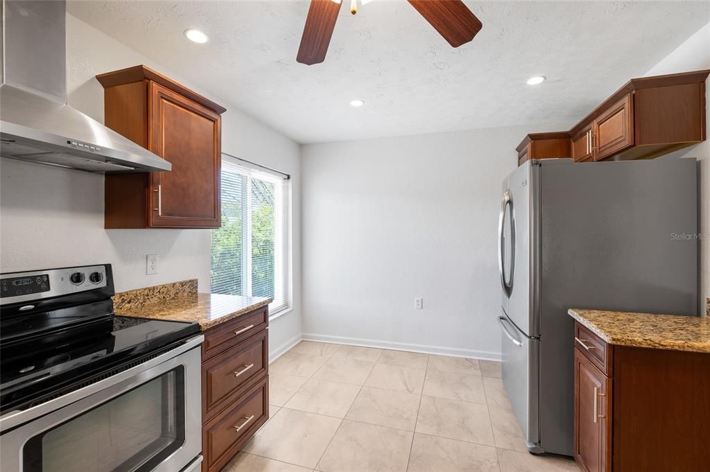 Active With Contract: $320,000 (3 beds, 2 baths, 1914 Square Feet)