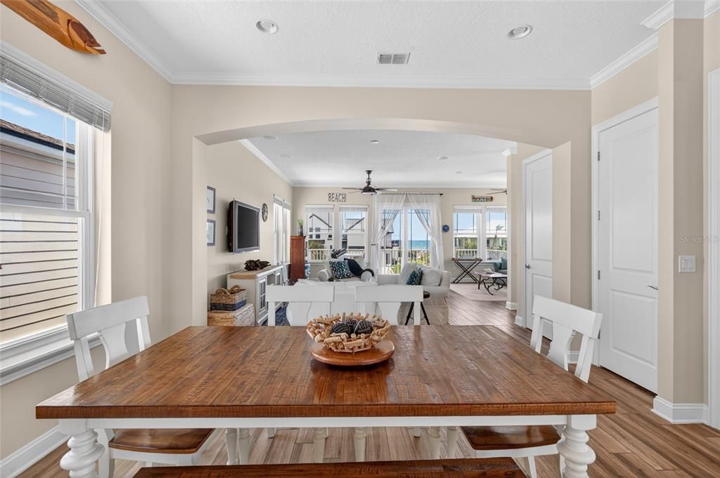 待售: $1,100,000 (4 贝兹, 3 浴室, 3098 平方英尺)
