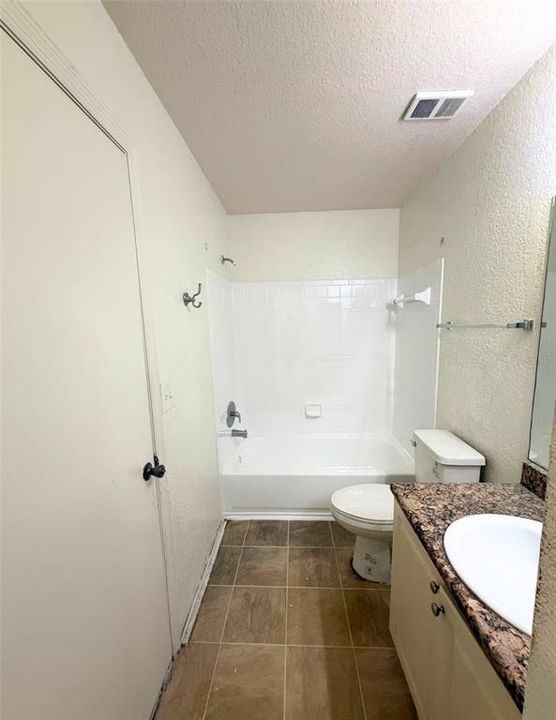 En Venta: $279,000 (3 camas, 2 baños, 1157 Pies cuadrados)