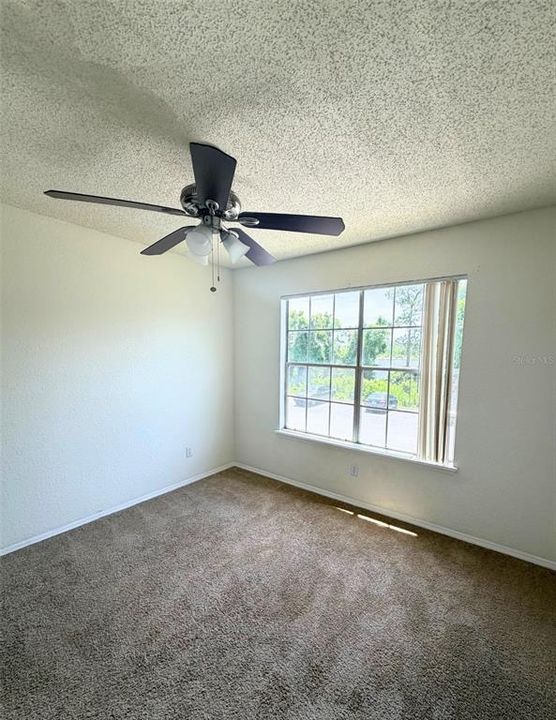 En Venta: $279,000 (3 camas, 2 baños, 1157 Pies cuadrados)