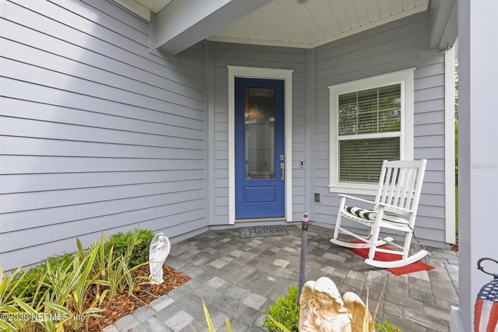 For Sale: $400,000 (2 beds, 2 baths, 1710 Square Feet)