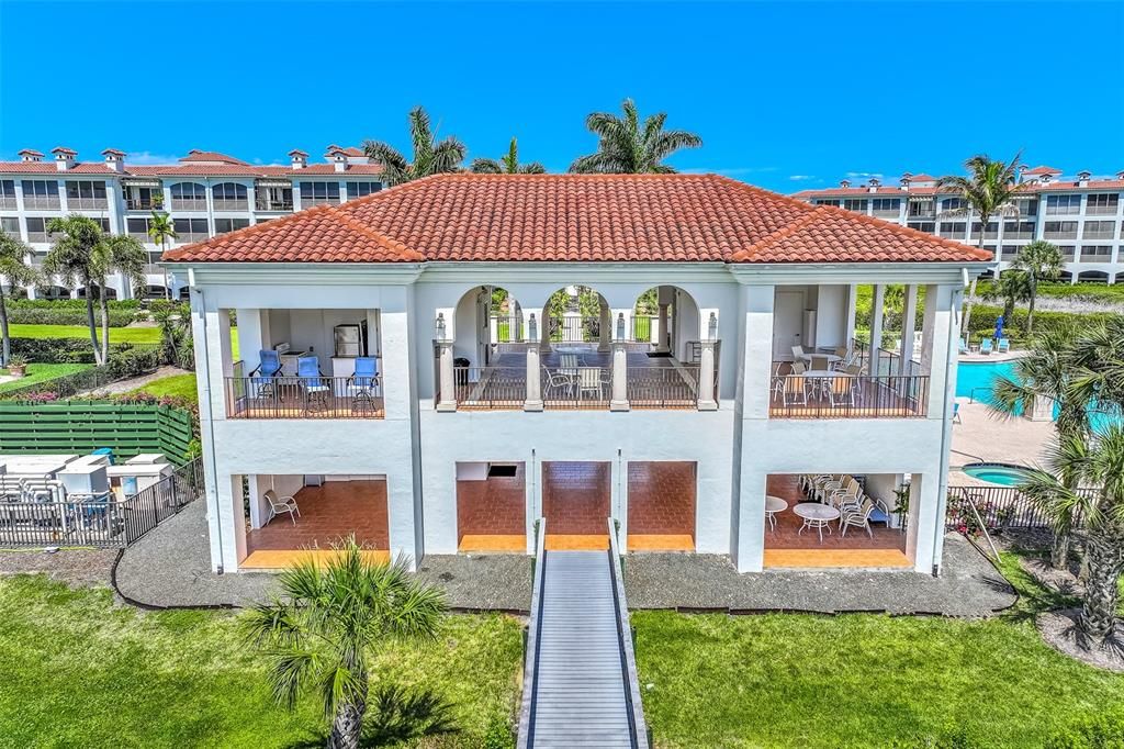 На продажу: $949,000 (3 спален, 2 ванн, 2013 Квадратных фут)