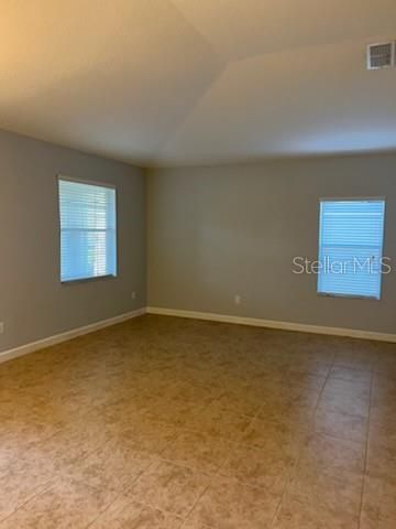 For Rent: $2,775 (4 beds, 3 baths, 2420 Square Feet)