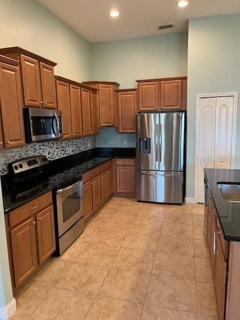 For Rent: $2,775 (4 beds, 3 baths, 2420 Square Feet)