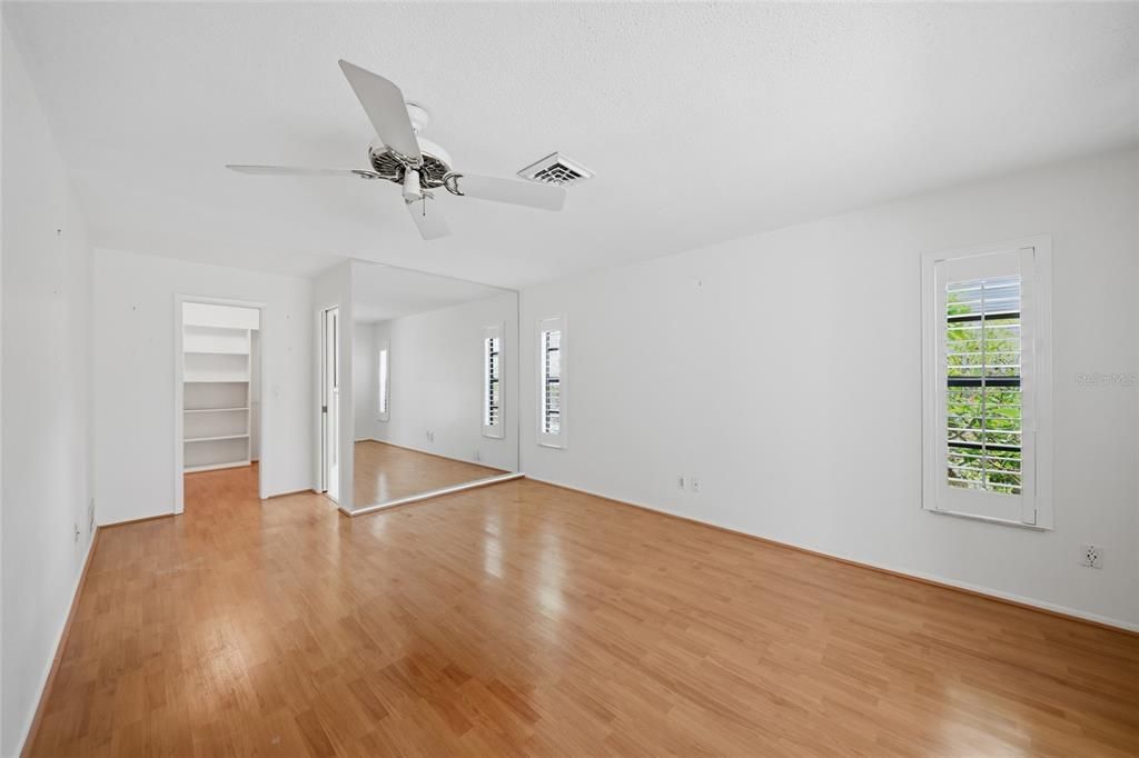 Activo con contrato: $447,000 (2 camas, 2 baños, 1846 Pies cuadrados)