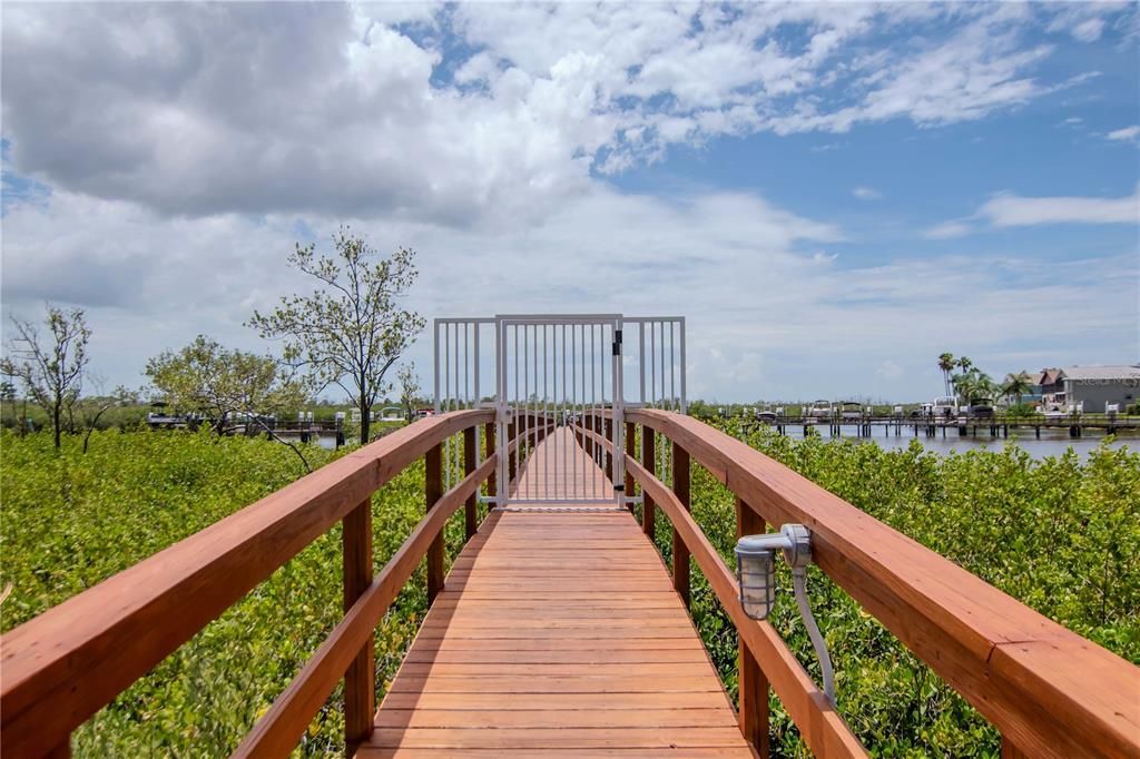 For Sale: $399,900 (3 beds, 2 baths, 1500 Square Feet)