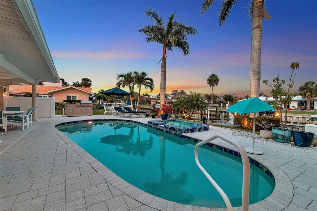 For Sale: $2,900,000 (3 beds, 3 baths, 3045 Square Feet)