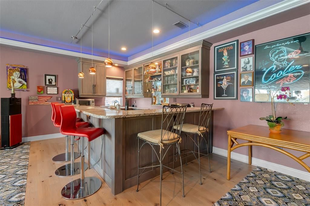 For Sale: $2,900,000 (3 beds, 3 baths, 3045 Square Feet)
