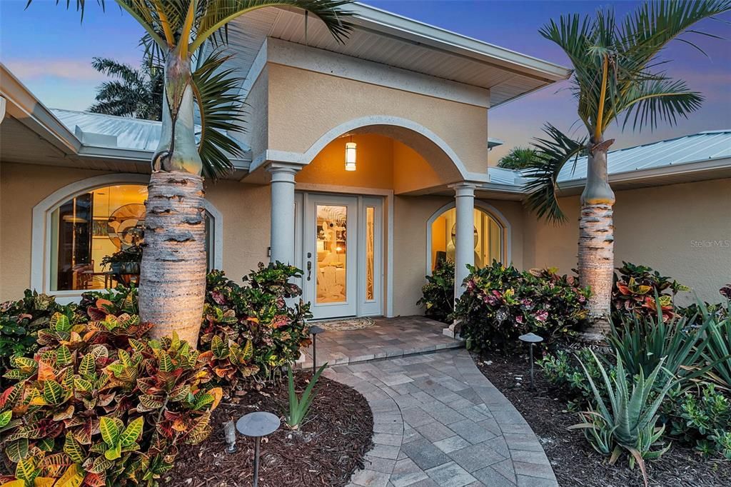 For Sale: $2,900,000 (3 beds, 3 baths, 3045 Square Feet)