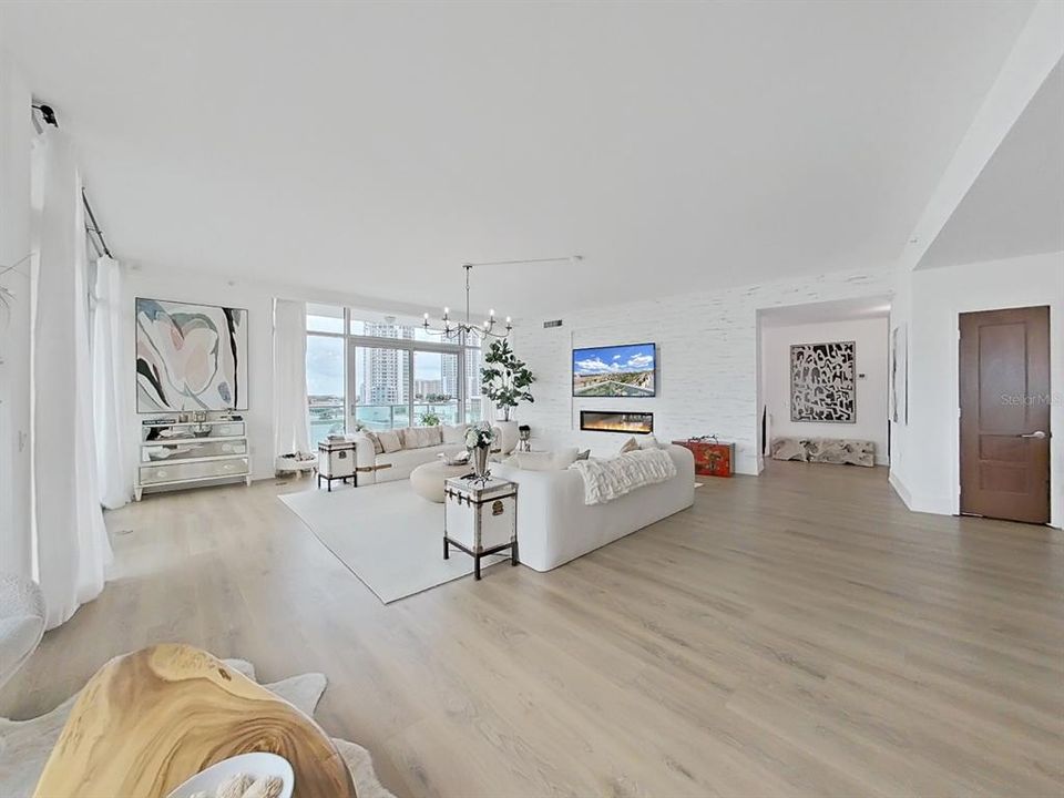For Sale: $1,950,000 (3 beds, 3 baths, 3539 Square Feet)