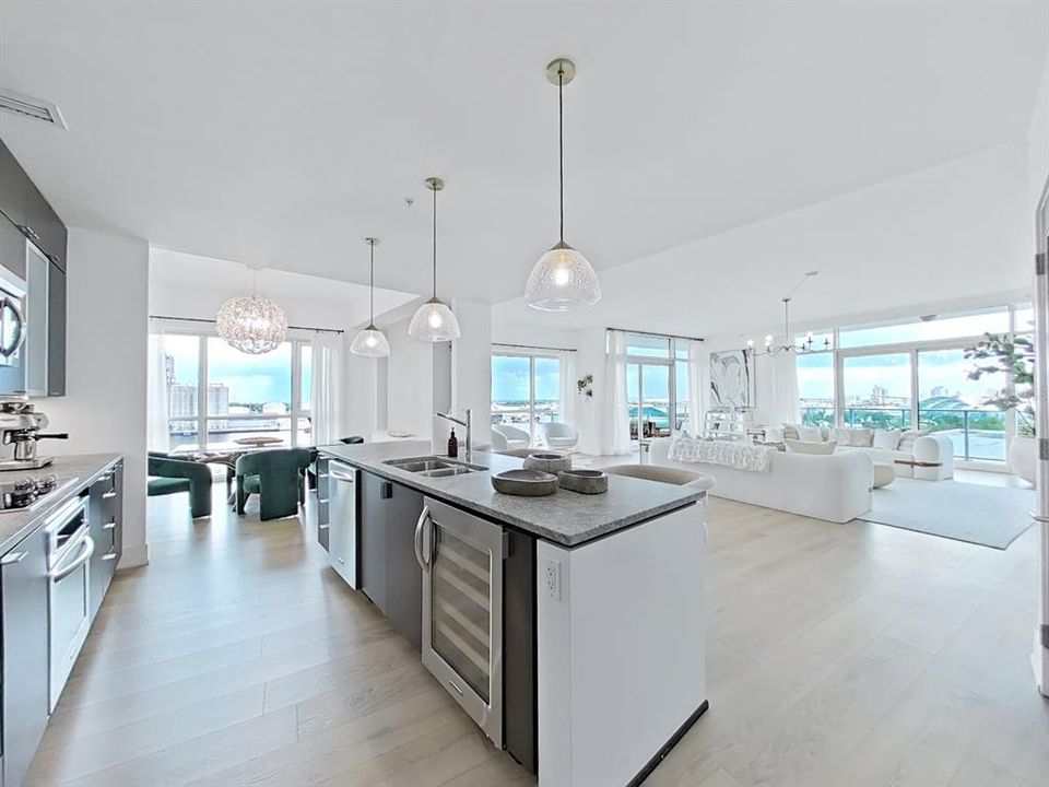 For Sale: $1,950,000 (3 beds, 3 baths, 3539 Square Feet)