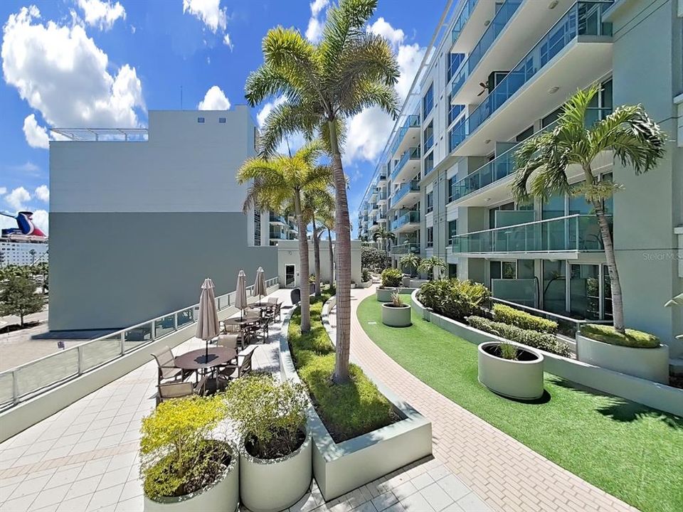 For Sale: $1,950,000 (3 beds, 3 baths, 3539 Square Feet)