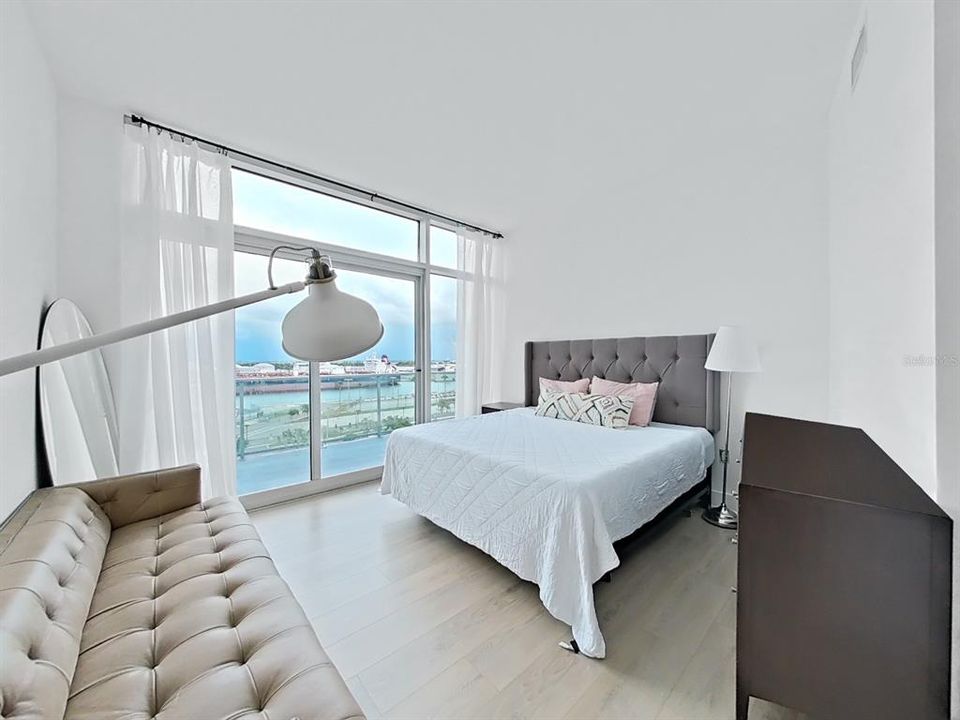 For Sale: $1,950,000 (3 beds, 3 baths, 3539 Square Feet)