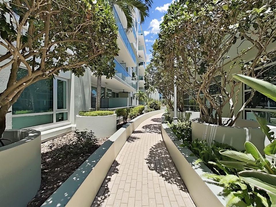 For Sale: $1,950,000 (3 beds, 3 baths, 3539 Square Feet)