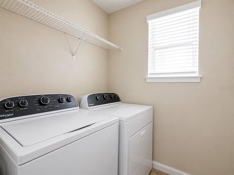 Active With Contract: $2,900 (4 beds, 3 baths, 1936 Square Feet)