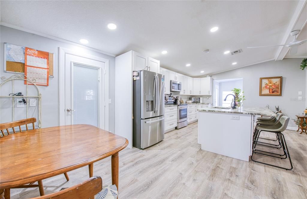 Active With Contract: $269,000 (3 beds, 2 baths, 1253 Square Feet)