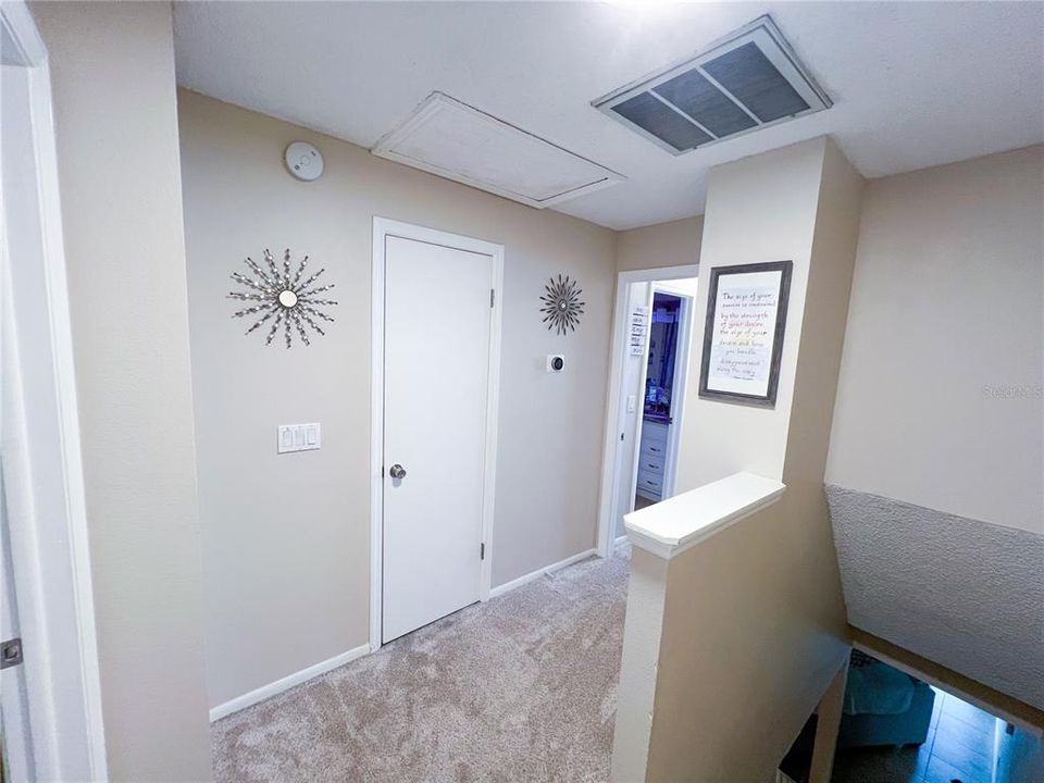 Activo con contrato: $219,900 (2 camas, 2 baños, 1018 Pies cuadrados)