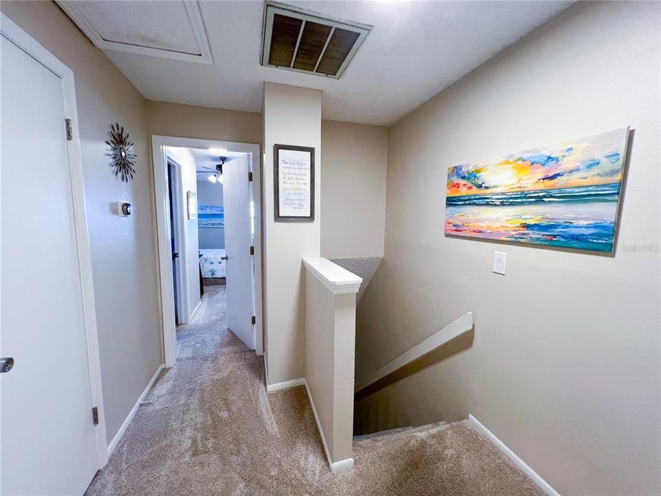 Activo con contrato: $219,900 (2 camas, 2 baños, 1018 Pies cuadrados)
