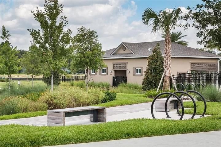 Active With Contract: $2,800 (3 beds, 2 baths, 1560 Square Feet)