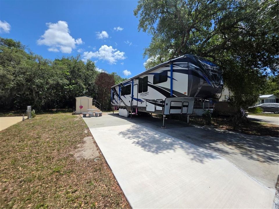 На продажу: $39,900 (0.05 acres)