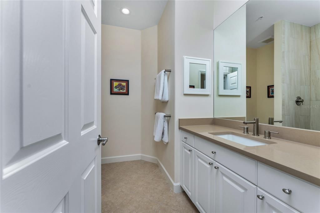 For Sale: $499,000 (3 beds, 2 baths, 2293 Square Feet)