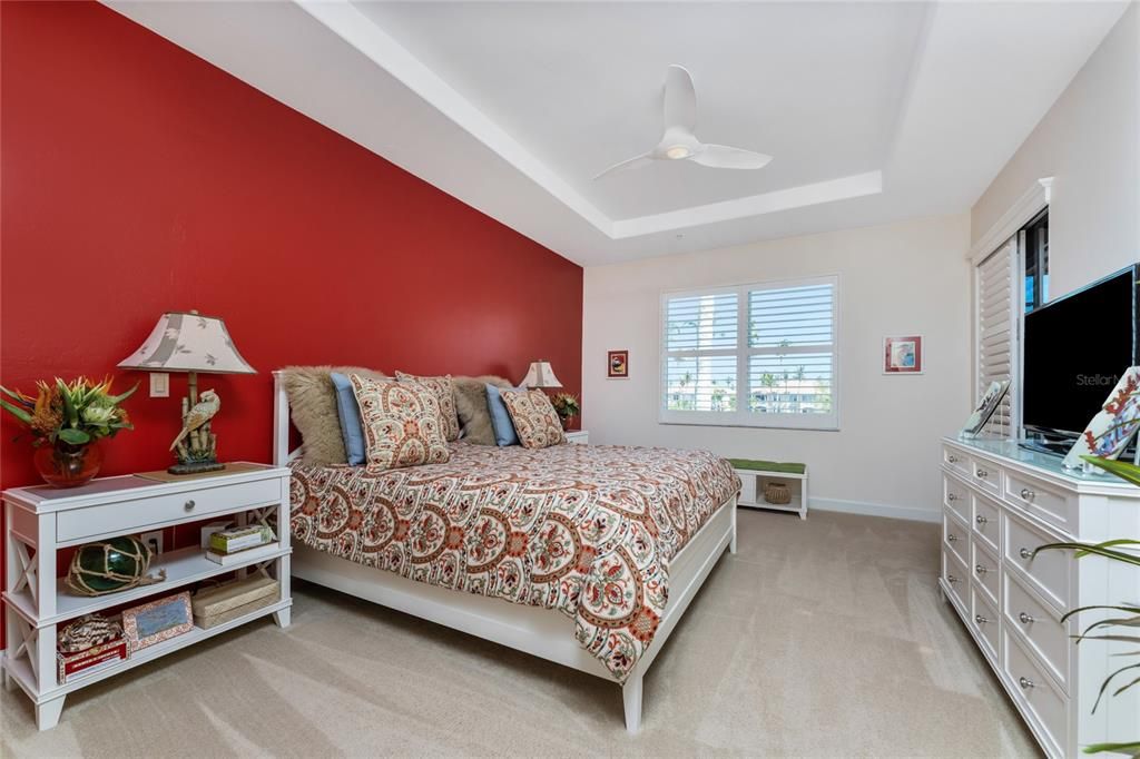 For Sale: $499,000 (3 beds, 2 baths, 2293 Square Feet)