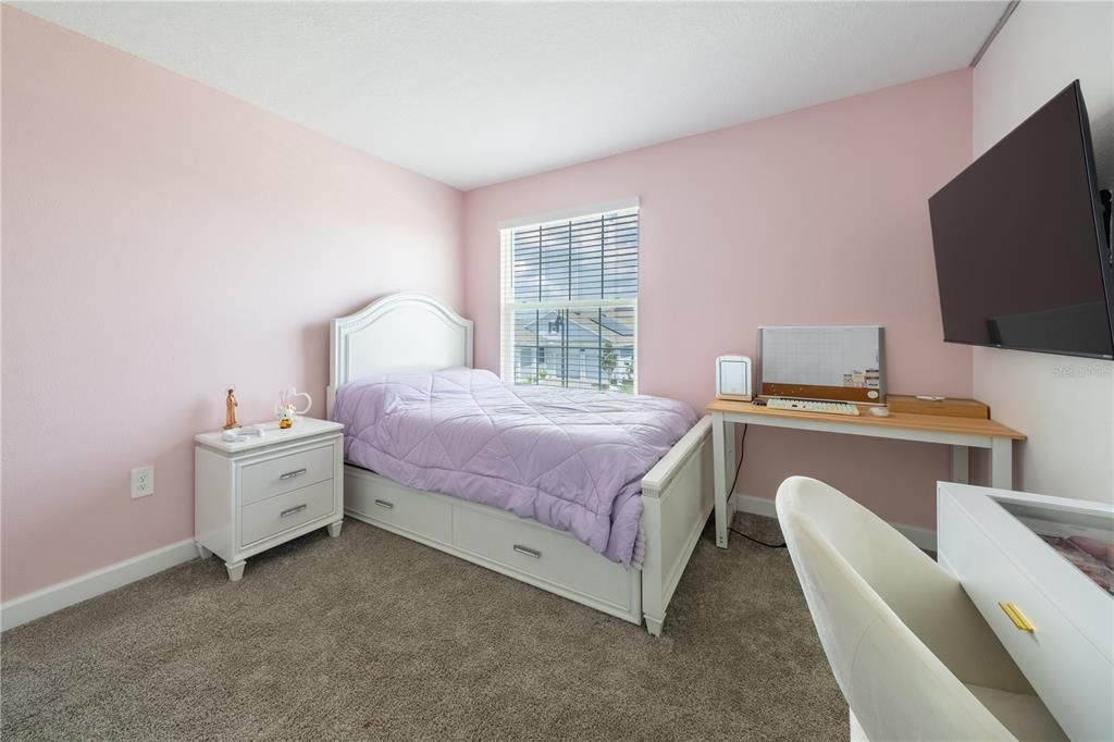 Active With Contract: $549,000 (5 beds, 3 baths, 2638 Square Feet)