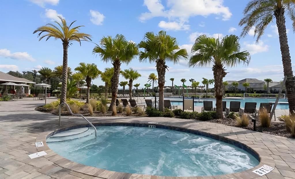 Active With Contract: $549,000 (5 beds, 3 baths, 2638 Square Feet)